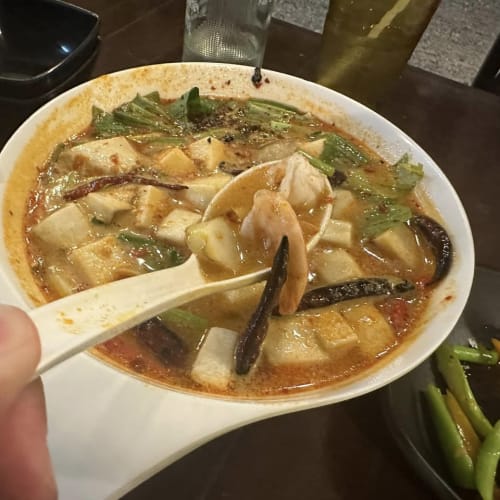 OMYIM CAFE: Made-to-Order Dishes, Som Tam & Coffee on Soi Suthisan รูปที่ 4