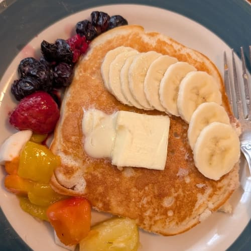 Homemade Pancakes with Fresh Fruit, Easy to Make at Home รูปที่ 4