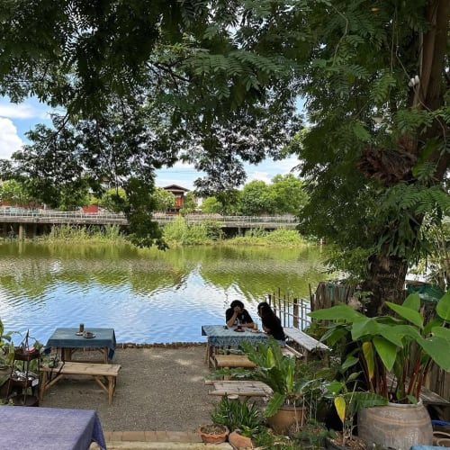 Papacraft: A Stylish Riverside Coffee Shop in Lampang รูปที่ 1