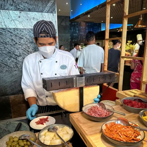 Surf & Turf Sunday Brunch at Swissôtel Bangkok Ratchada รูปที่ 3
