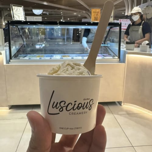 We Are Young Ice Cream at CTW รูปที่ 1