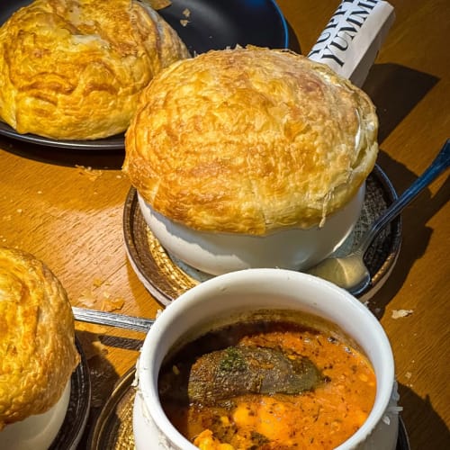 Yuppies' Yummies: Western Food with a Thai Twist in Nonthaburi รูปที่ 3