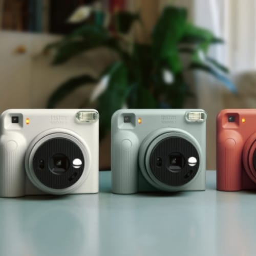 instax SQUARE 2: Fujifilm's New Square-Format Film Camera Gets Built-In Warm/Cool Filters, 3,590 Baht รูปที่ 1