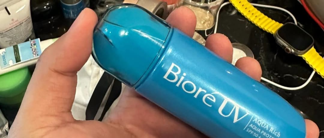 Biore's Watery-Essence Sunscreen: Easy to Apply, Ultra Light