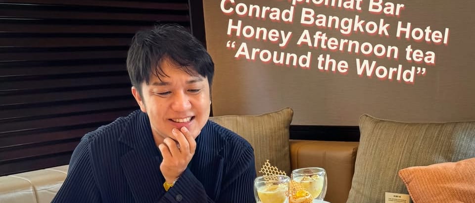 Diplomat Bar's New Honey-Themed Afternoon Tea