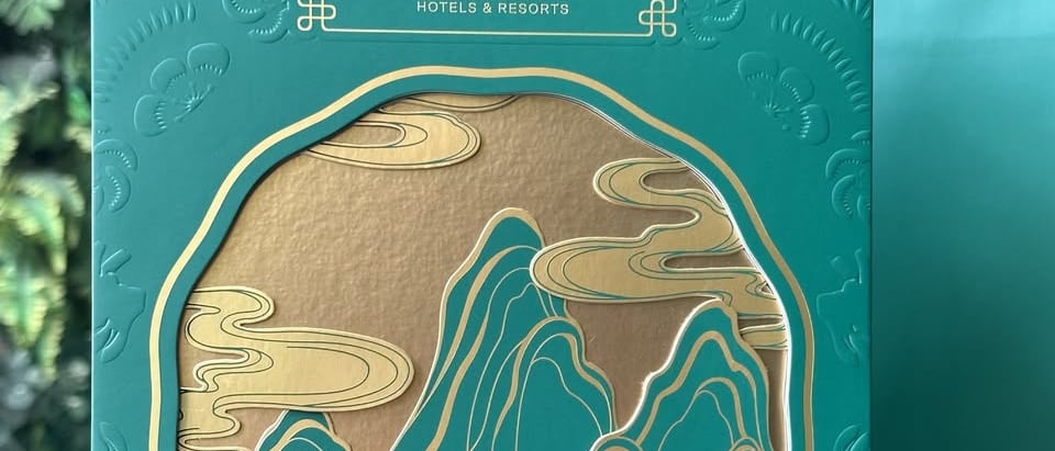 Dusit Hotels & Resorts Mooncakes: Year of the Golden Rabbit