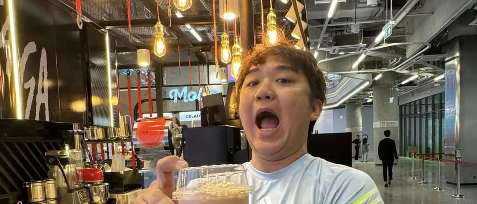 GaGa Milk Tea Overload XL: Loaded with Toppings