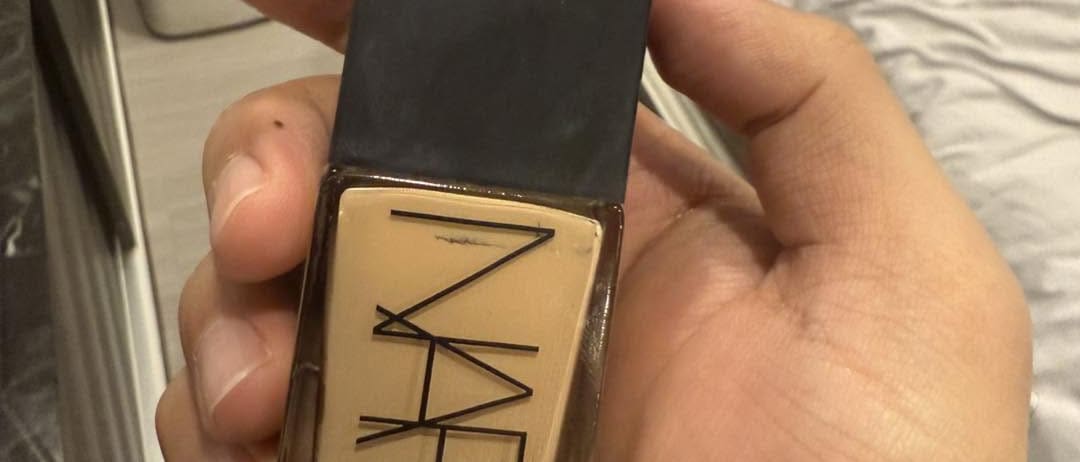 NARS Light Reflecting Foundation