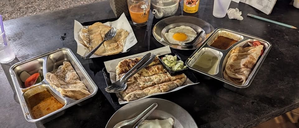 Roti De Forest ปัตตานี โรตีสารพัดชนิด เปิดตั้งแต่เช้ายันค่ำ