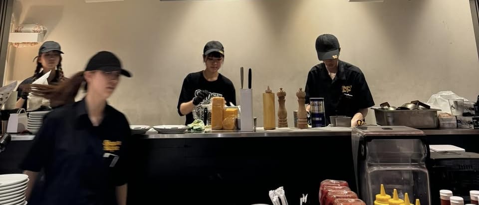 Shokun Burger, Tokyo