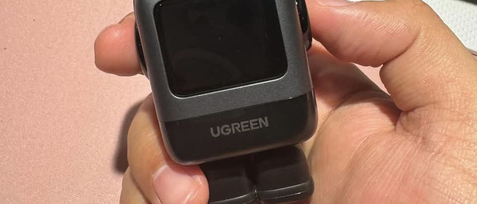 Ugreen's 65W Charger with a Cute Robot Design