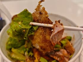 แอนคั่วไก่ มาเปิดที่ Food Court Emquartier แล้ว