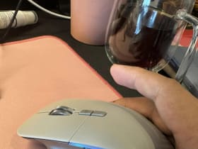 เมาส์ Bluetooth Wireless material ดี ราคาไม่ถึงพัน