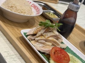 Fattchicken Rice ข้าวมันไก่สิงคโปร์ 3 น้ำจิ้ม
