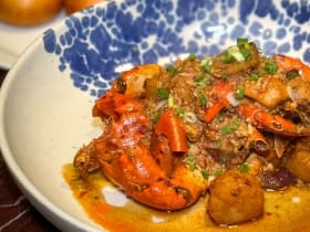 Seafood on Fire ที่ห้องอาหาร Flavors Renaissance Bangkok