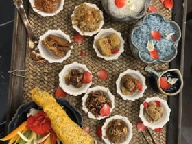ข้าวแช่อลังการ Anya Authentic Thai Cuisine