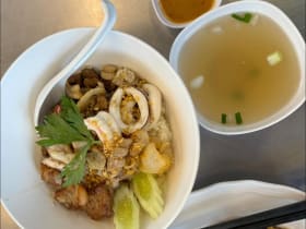 ข้าวต้มแห้งคุณนิว ในบ้านคฤหาสน์