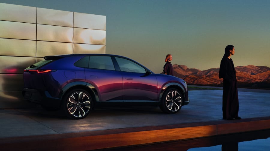 Mazda CX-6e กับทริปสุดสัปดาห์ที่จุดแวะพักสำคัญพอ ๆ กับปลายทาง
