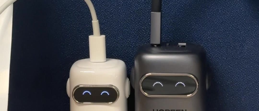 Ugreen หัวชาร์จ Robo หน้ายิ้มมุ้งมิ้ง ชาร์จได้ทั้งมือถือและ Tablet