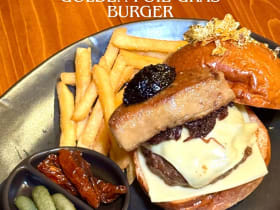 ALT - Dry Age โดย Chef แก้ว และ Chef สัญ