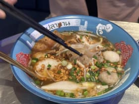 ฟ้าปลาทาน Central ชิดลม ข้าวต้มปลา ก๋วยเตี๋ยวลูกชิ้นปลา