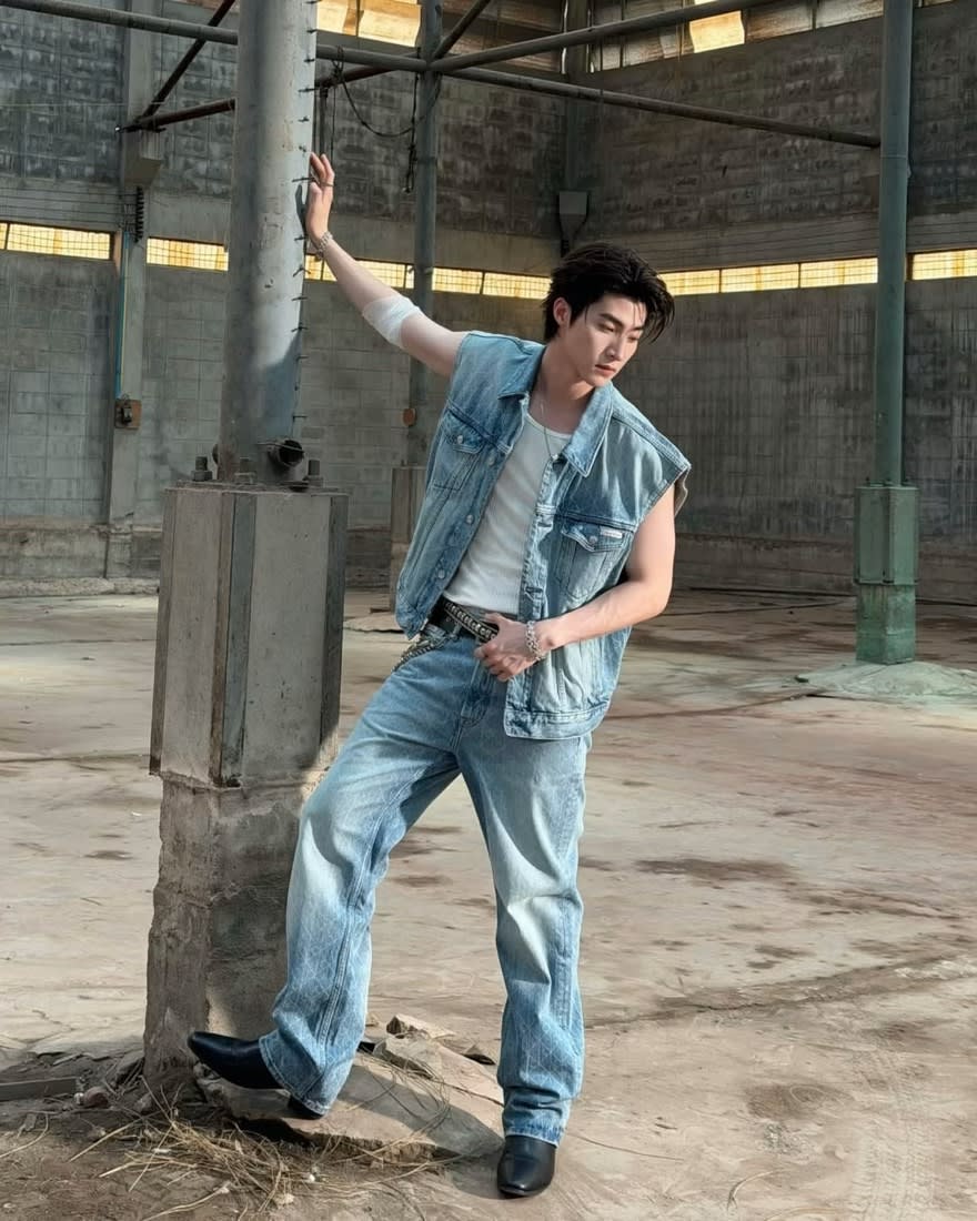 It genuinely can't be faked — a look built entirely from one brand, a confident stance, and a song that fits without trying.