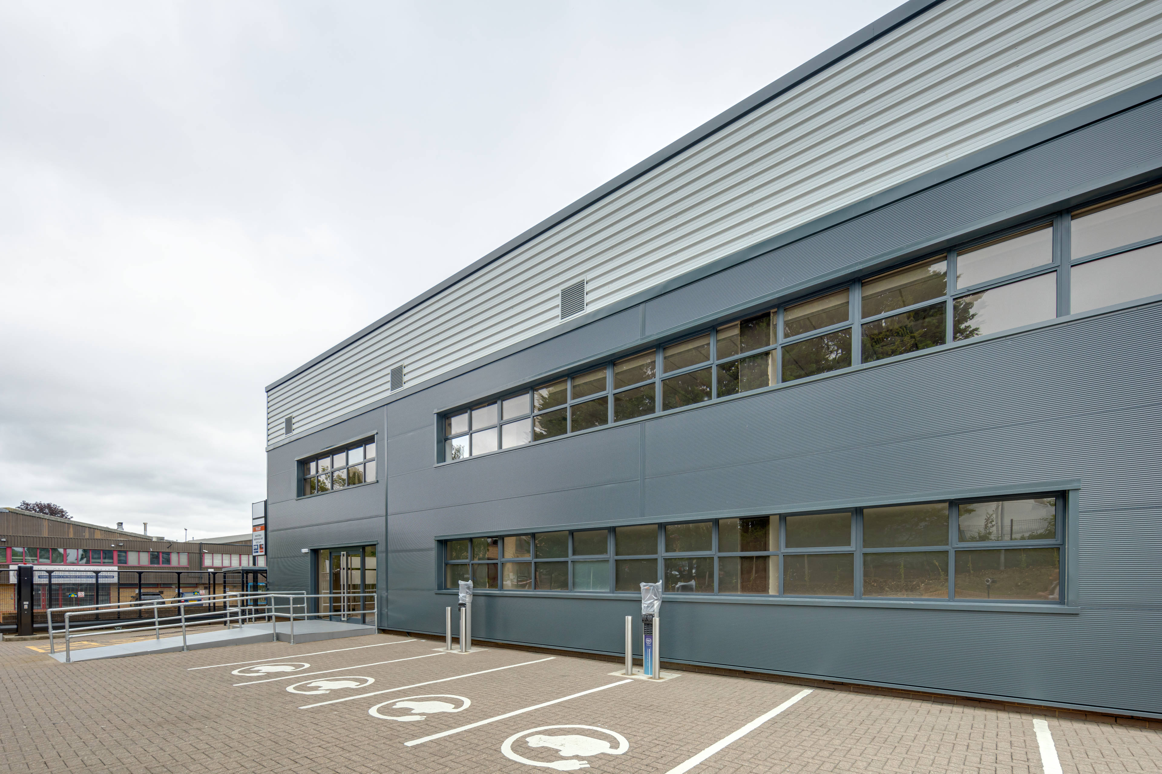 16 Colonial Way JLL Properties UK