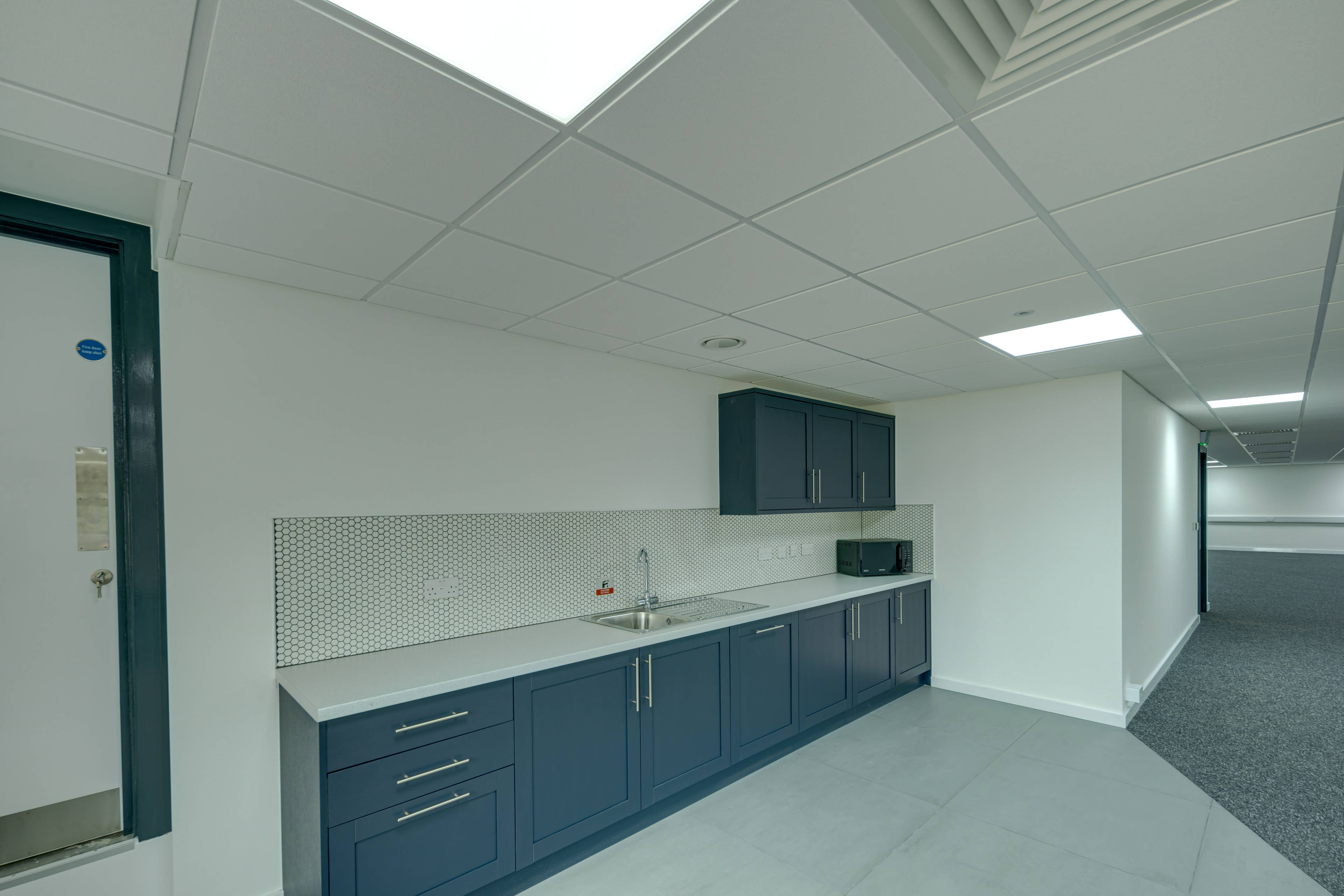 16 Colonial Way JLL Properties UK