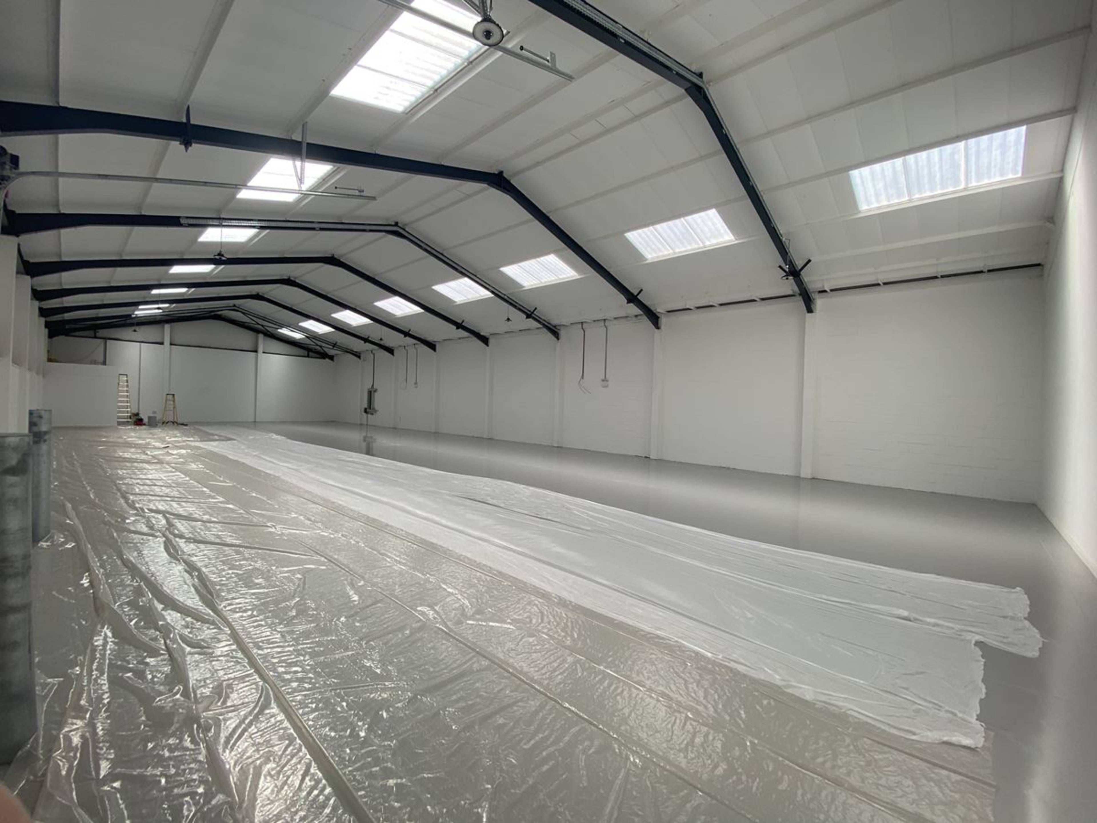 Units 20 & 25 Ashford Industrial Estate, Shield Drive, Feltham JLL