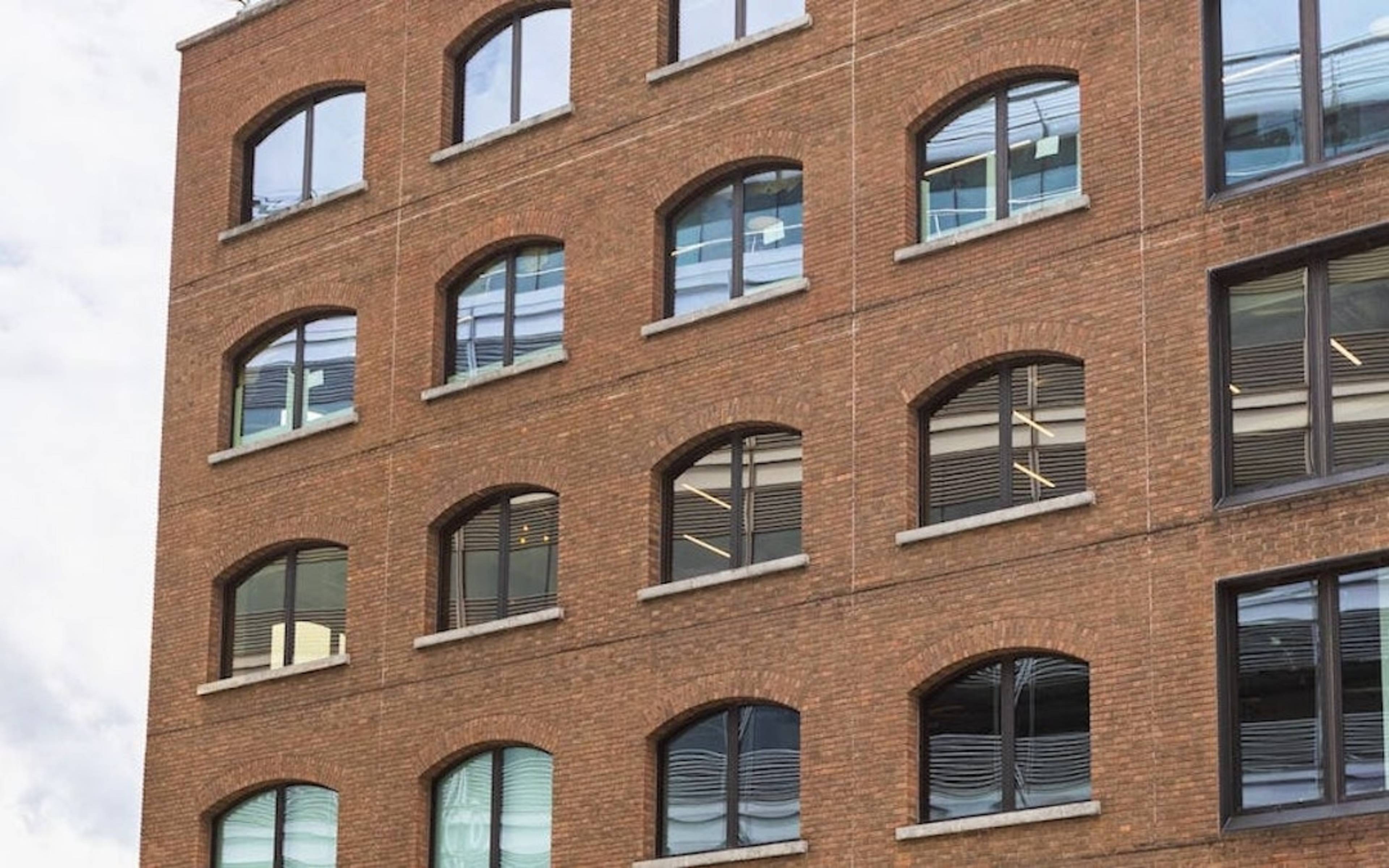 1 St Katharine's Way, Saint Katharine's Way JLL Properties UK