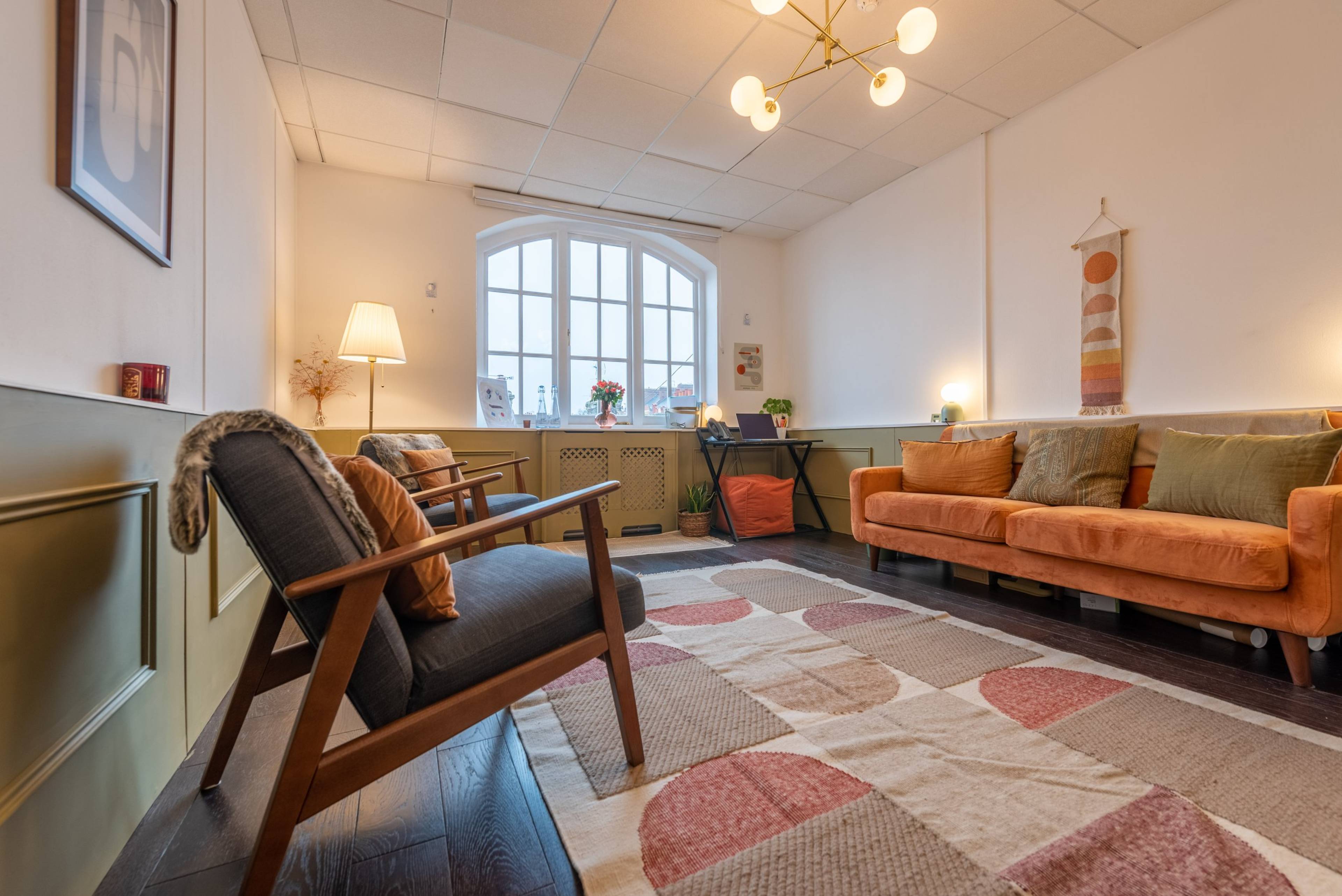 Vicarage House, 5860 Kensington Church Street JLL Properties UK