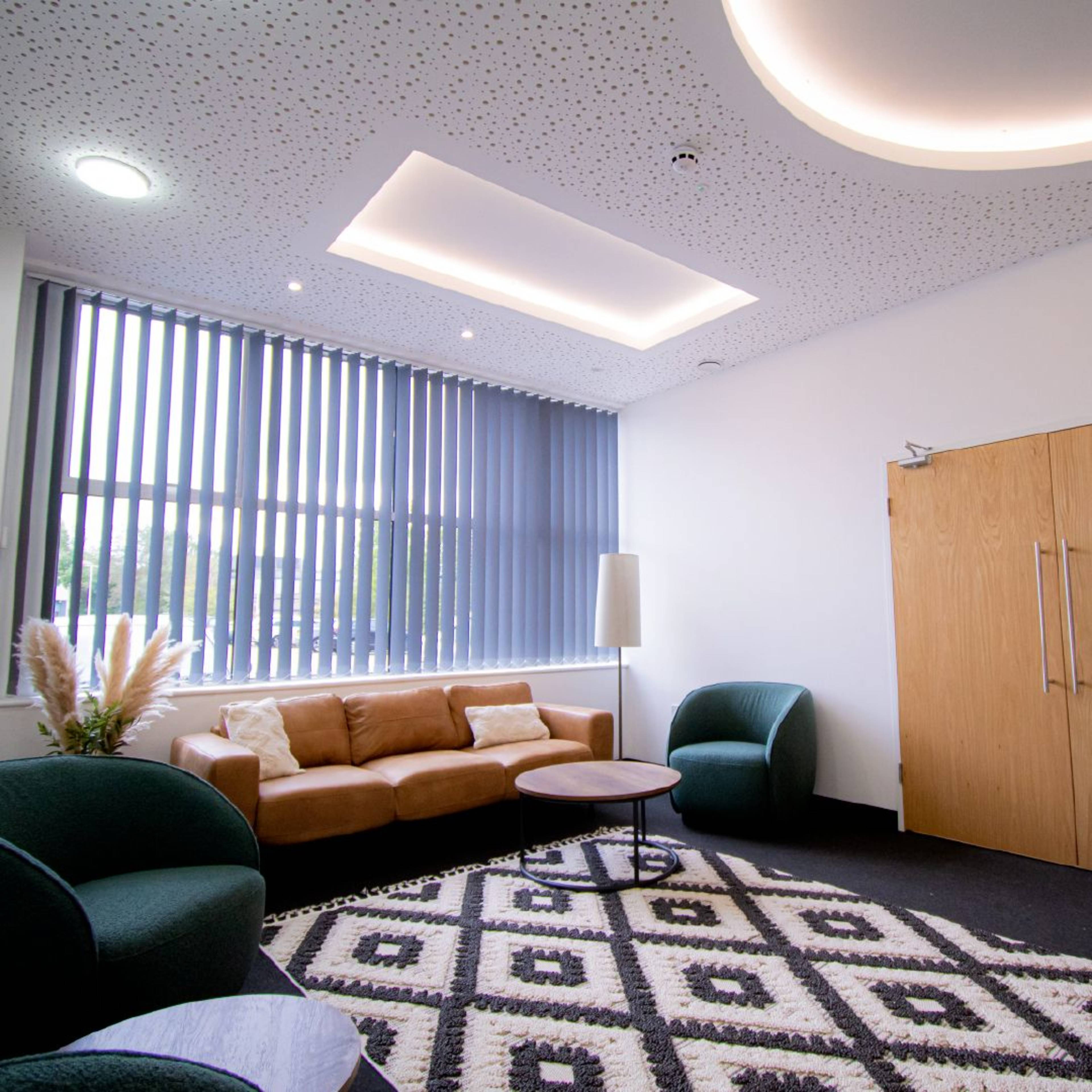 Weybridge, Investment House JLL Properties UK