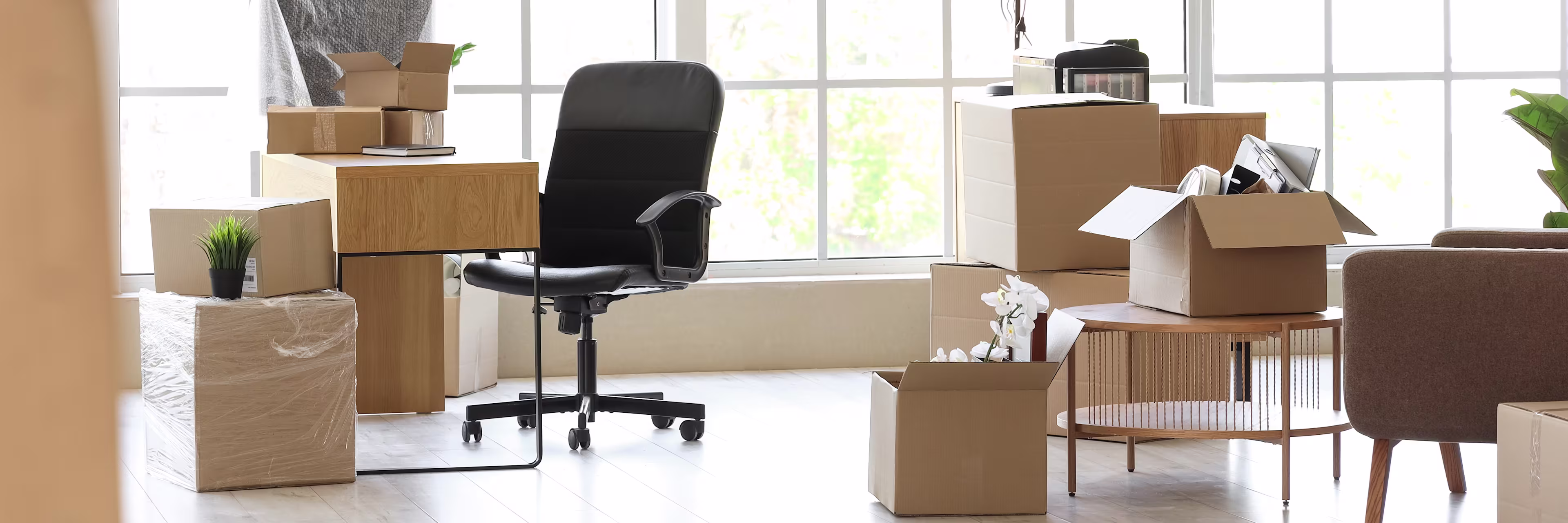 เปรียบเทียบออฟฟิศให้เช่าตกแต่งแล้ว vs เช่าแบบเปล่า