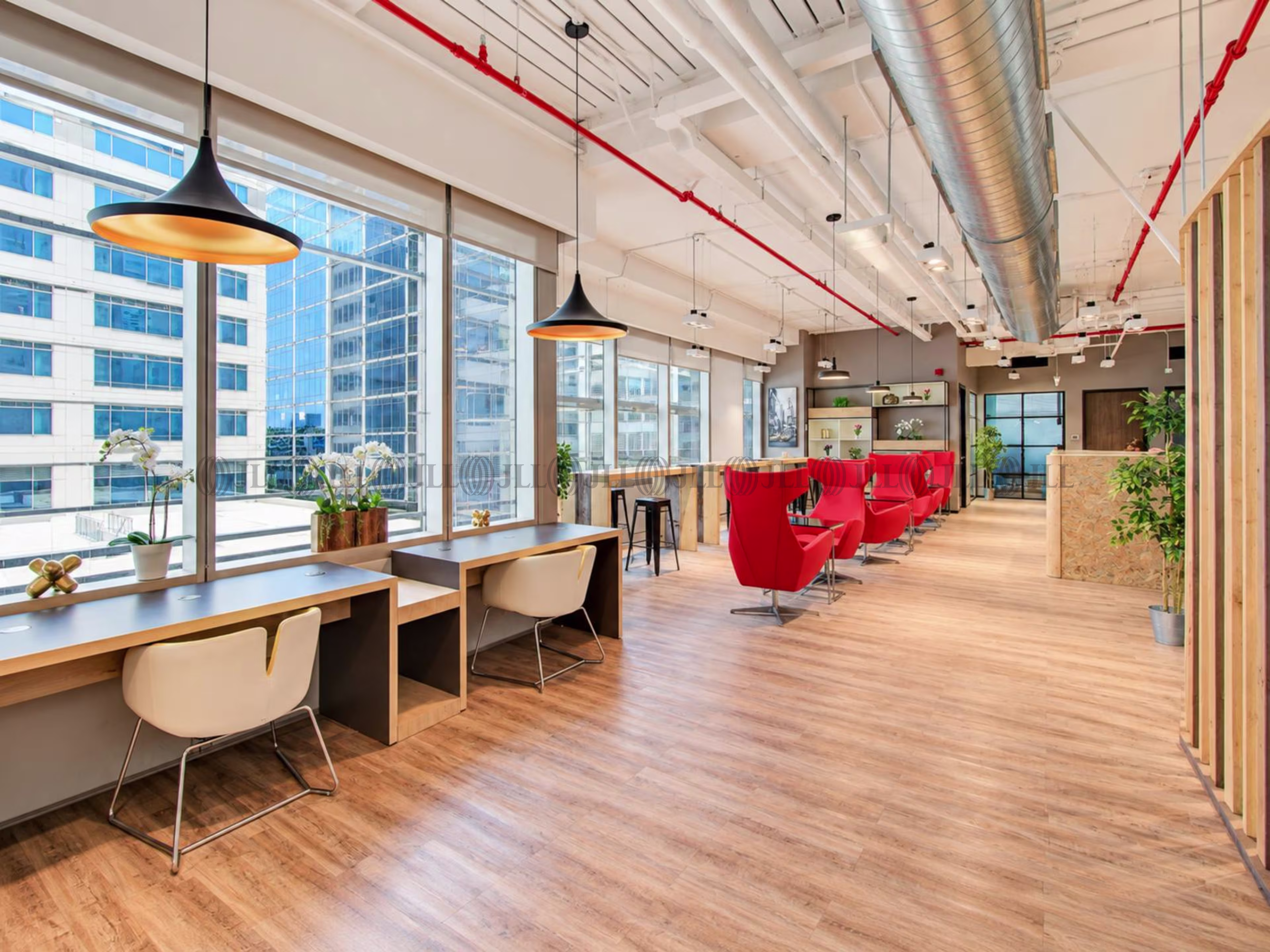 Regus (IWG)