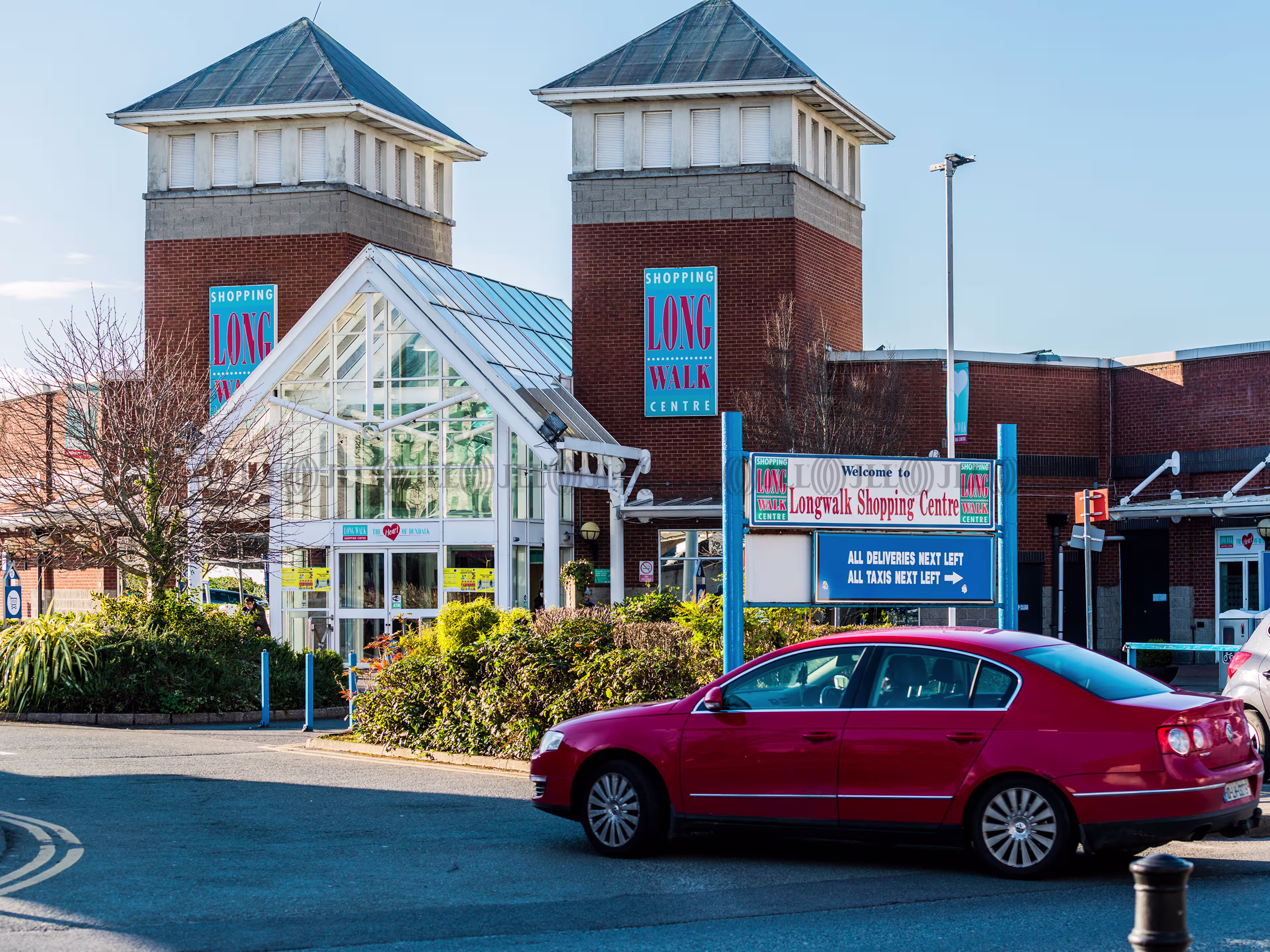 Unit 10, Long Walk Shopping Centre