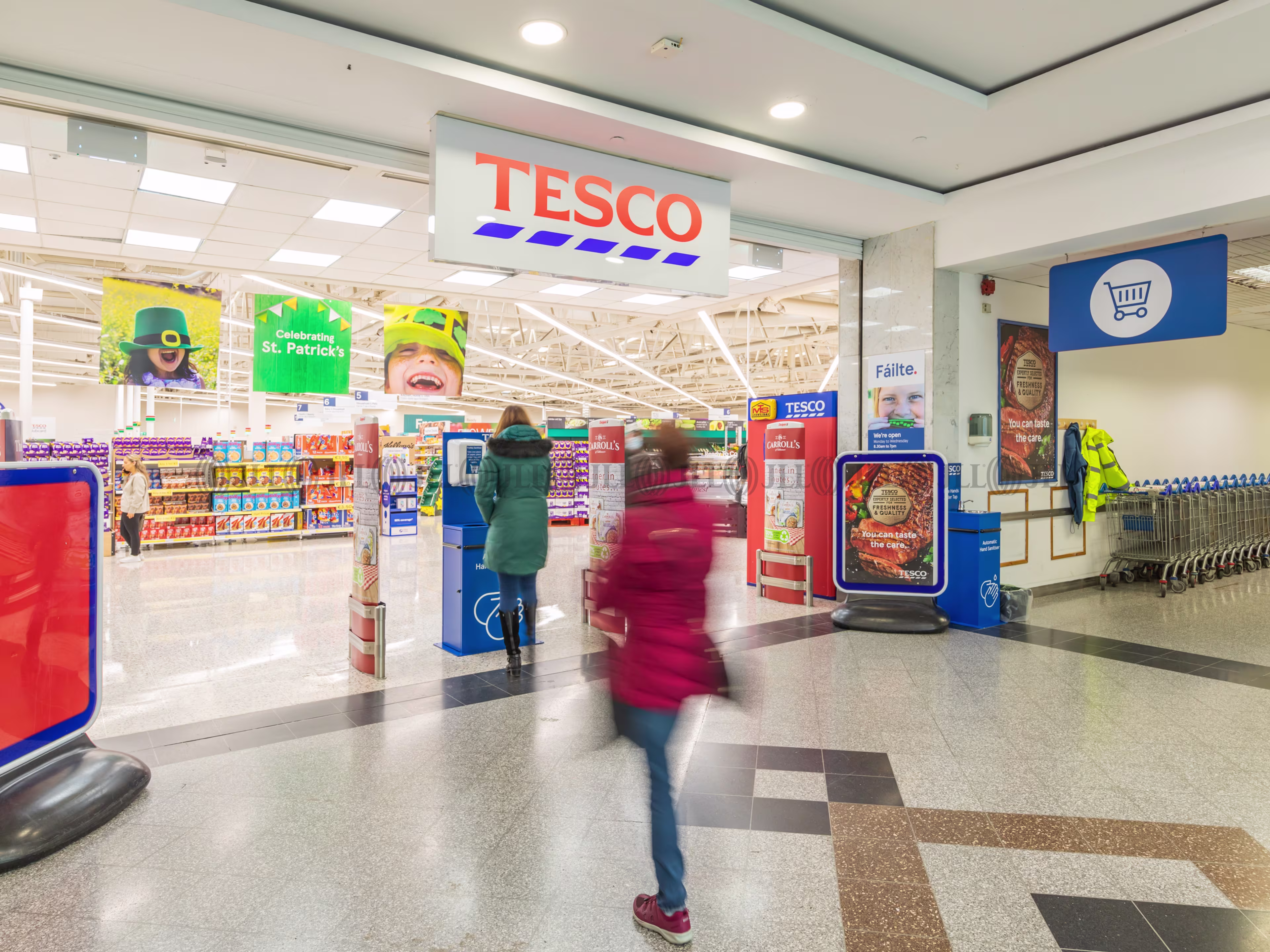 Unit 25, Long Walk Shopping Centre