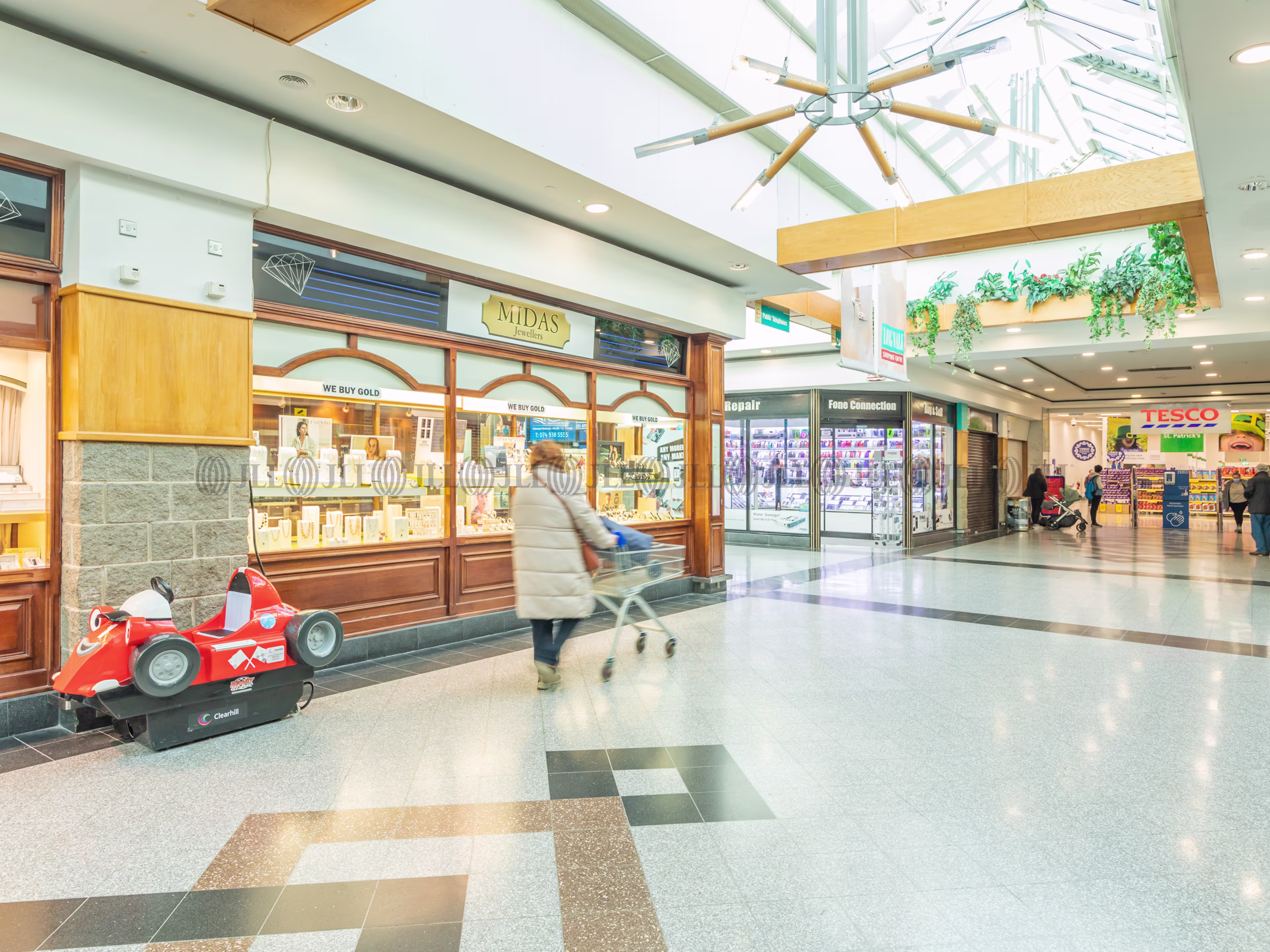 Unit 26, Long Walk Shopping Centre