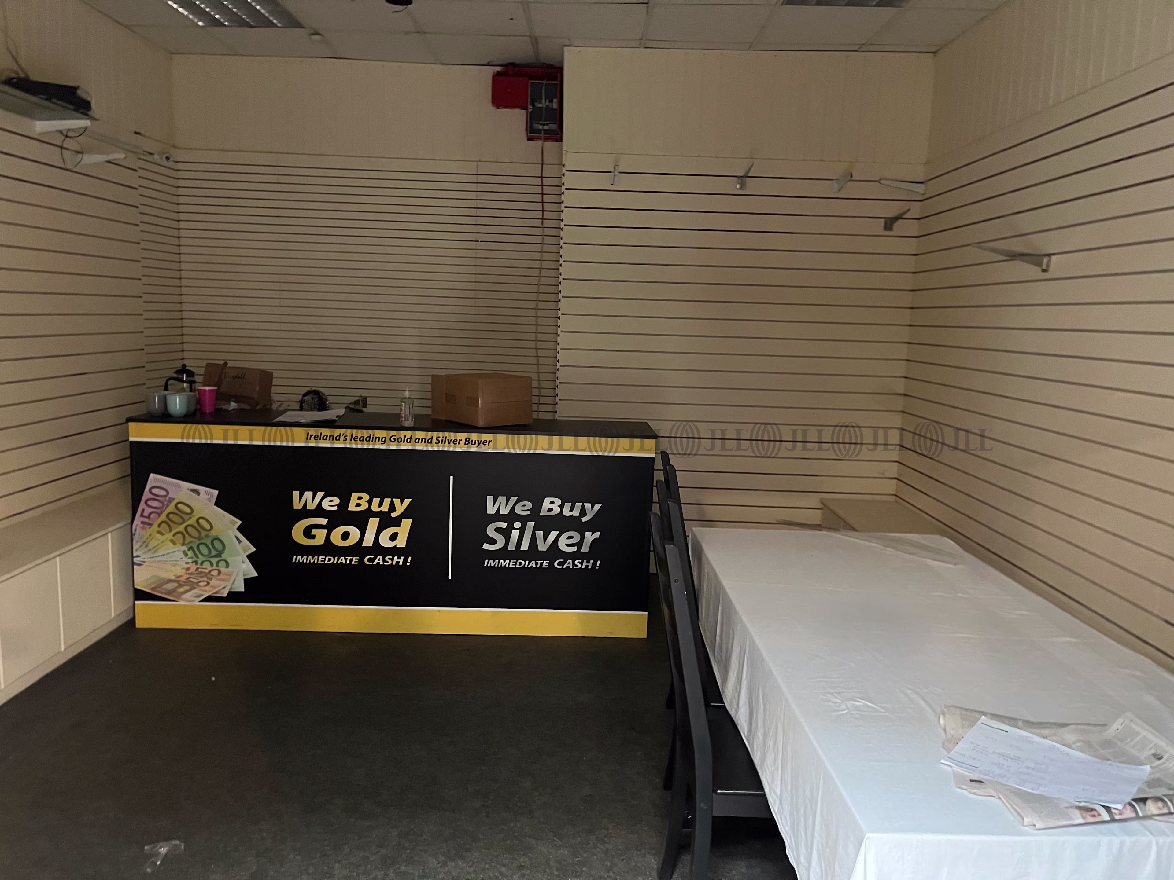 Unit 28, Long Walk Shopping Centre