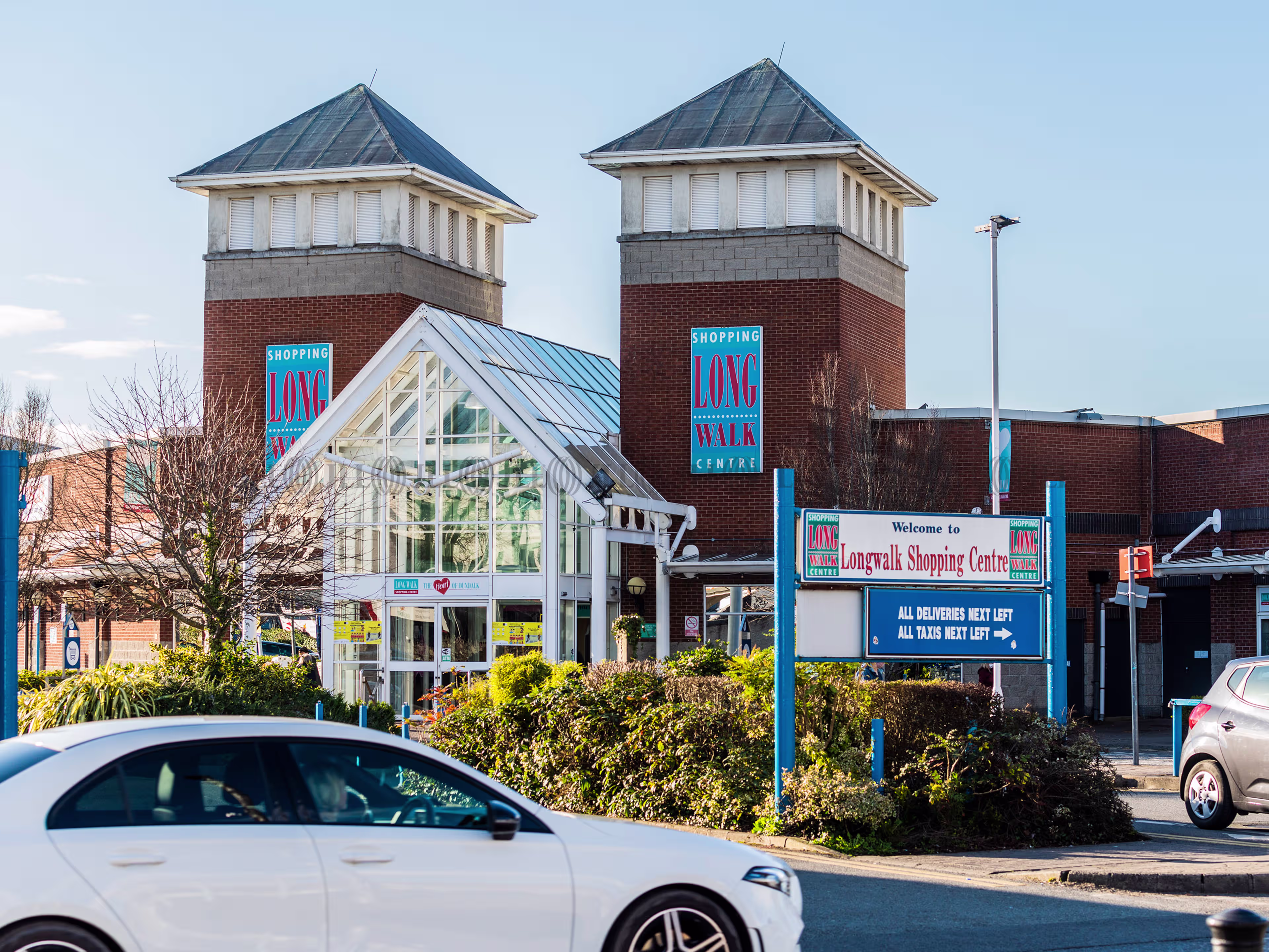 Unit 28, Long Walk Shopping Centre