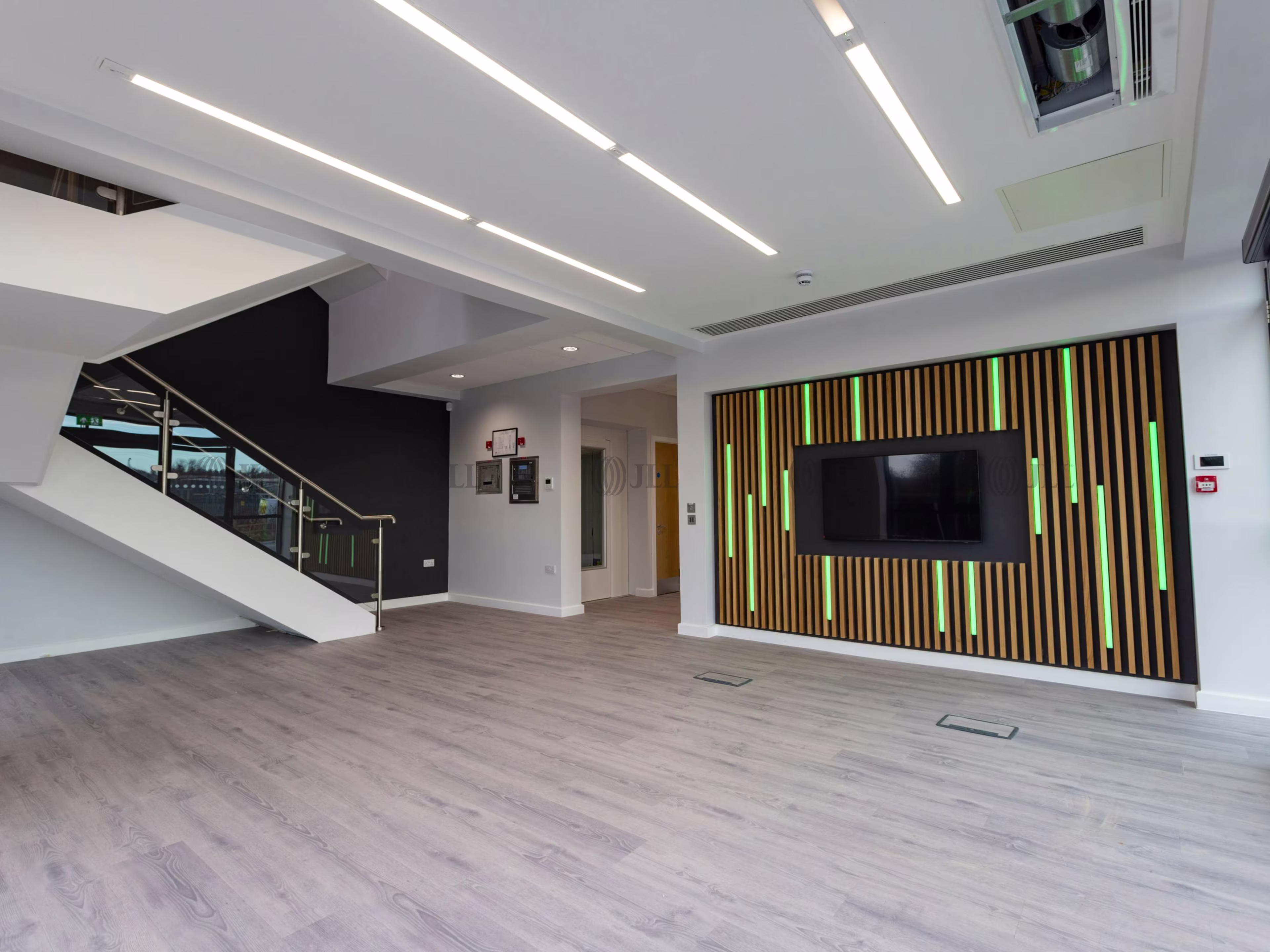Unit 27, Indurent Park