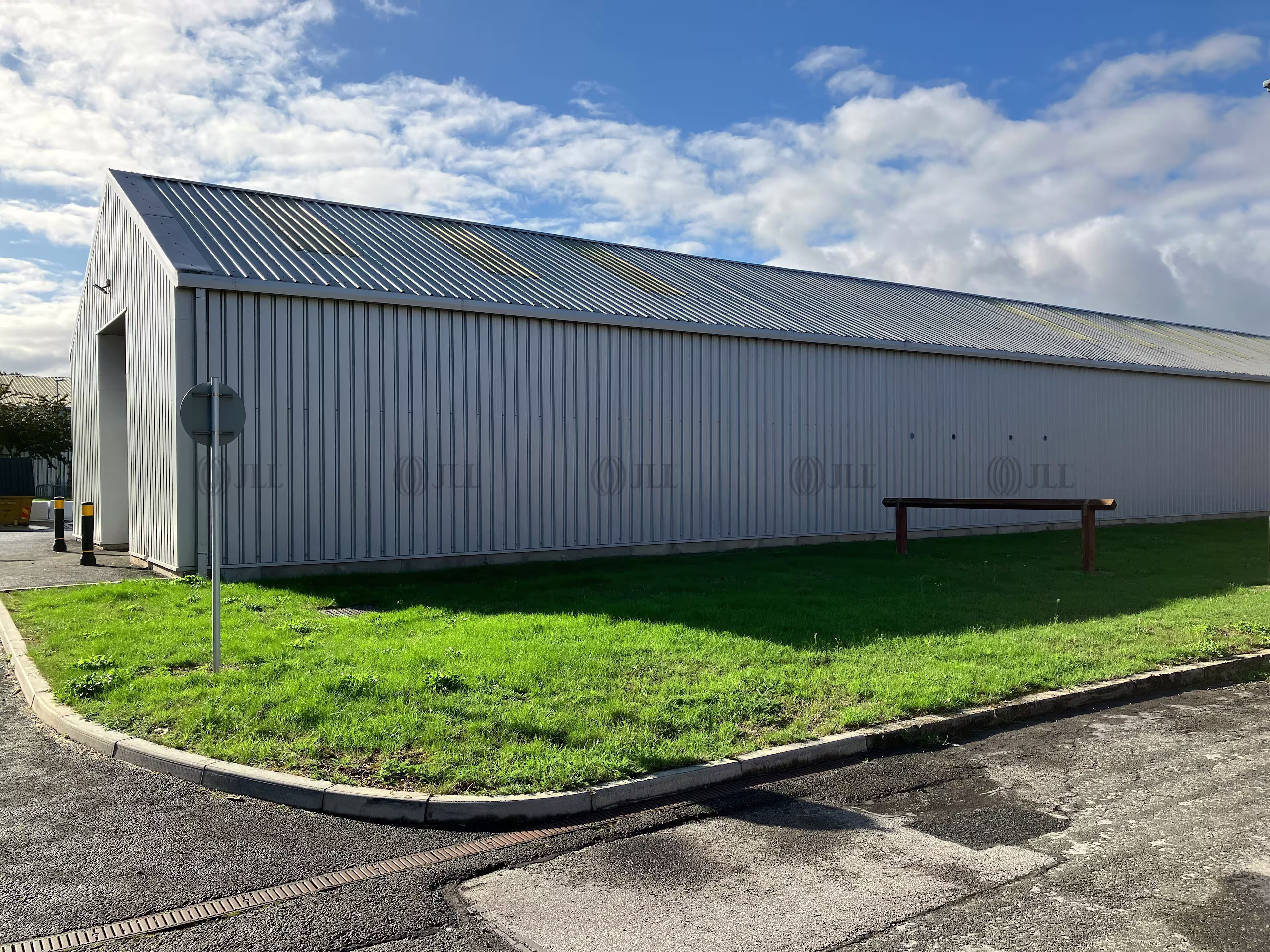 Unit 28, Moat House Square