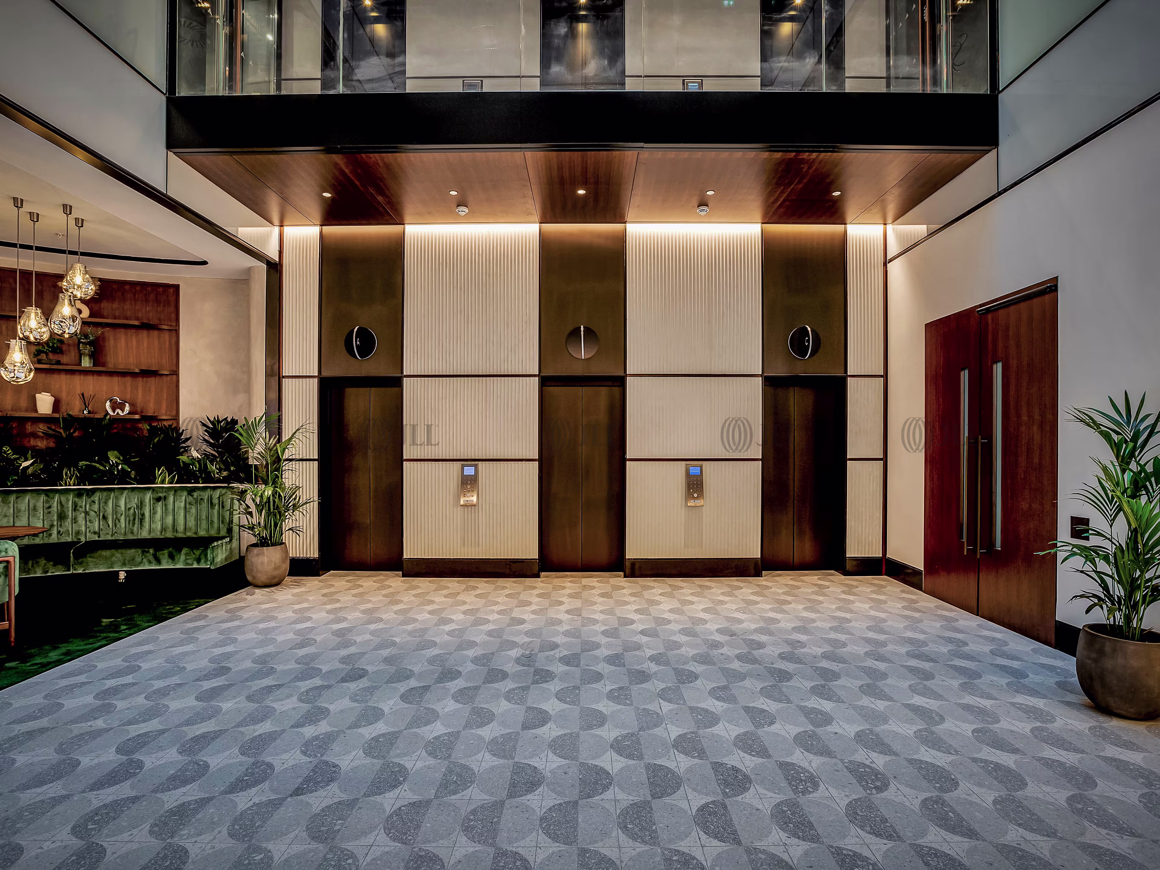 33 Kingsway