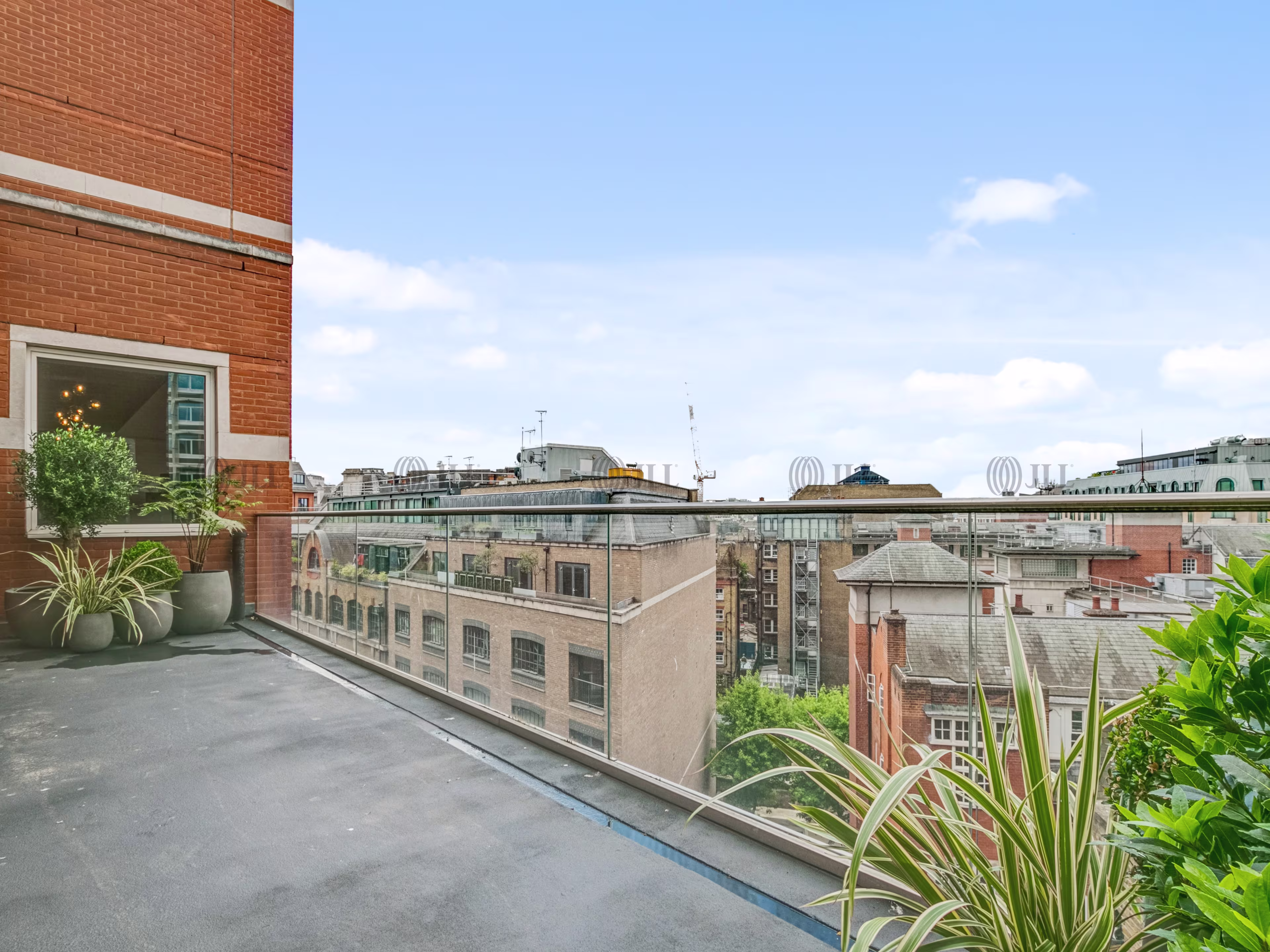 33 Kingsway