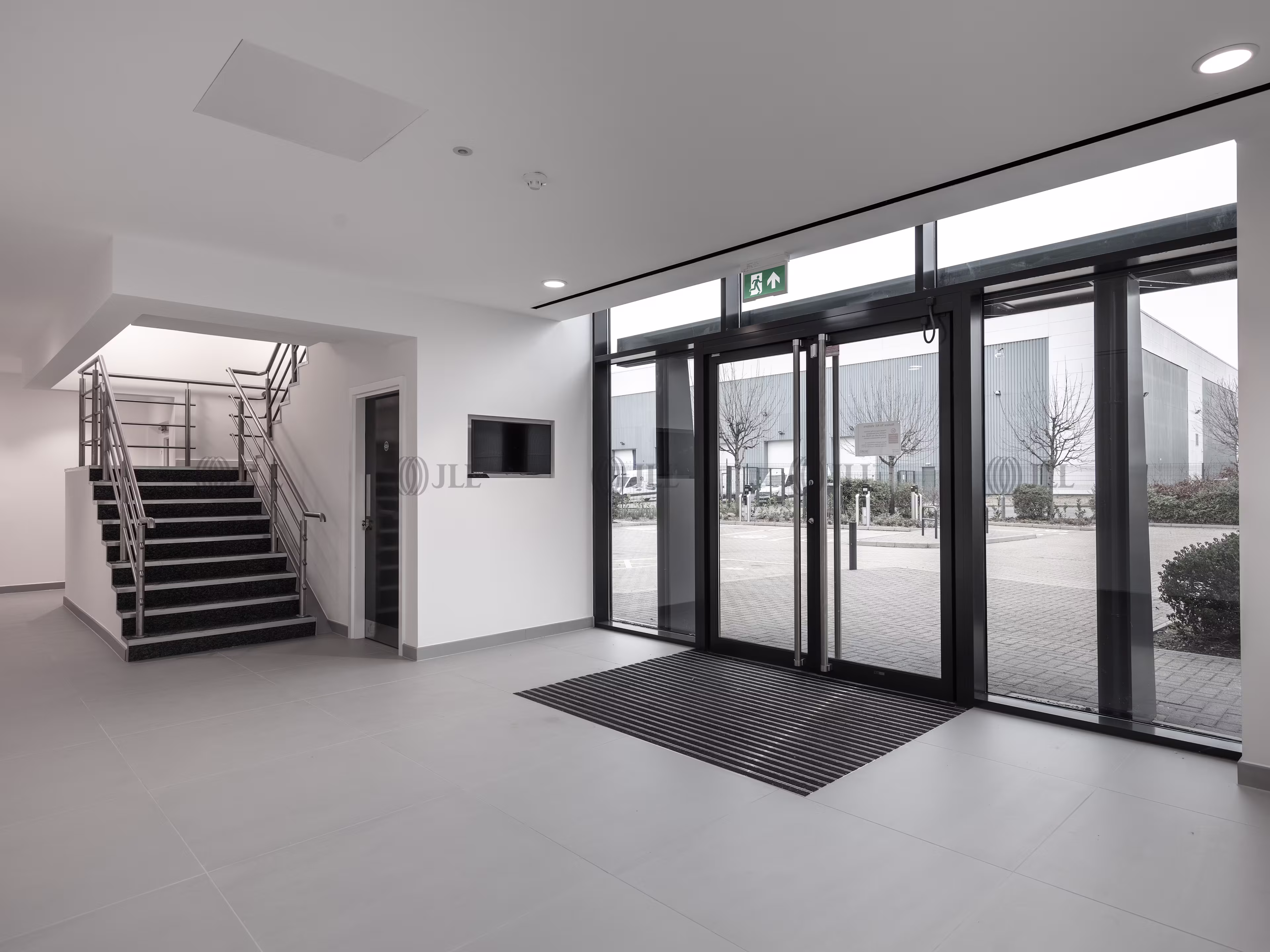 Unit 1, Premier Park