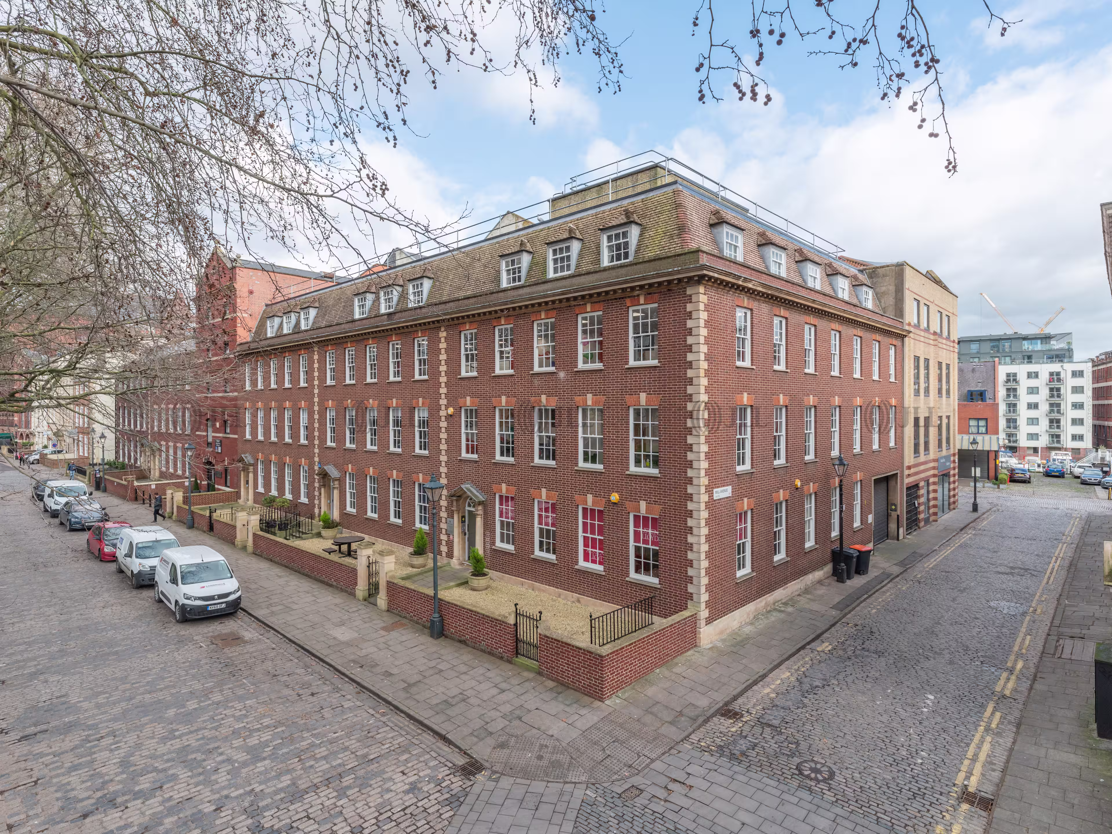 14-16 Queen Square