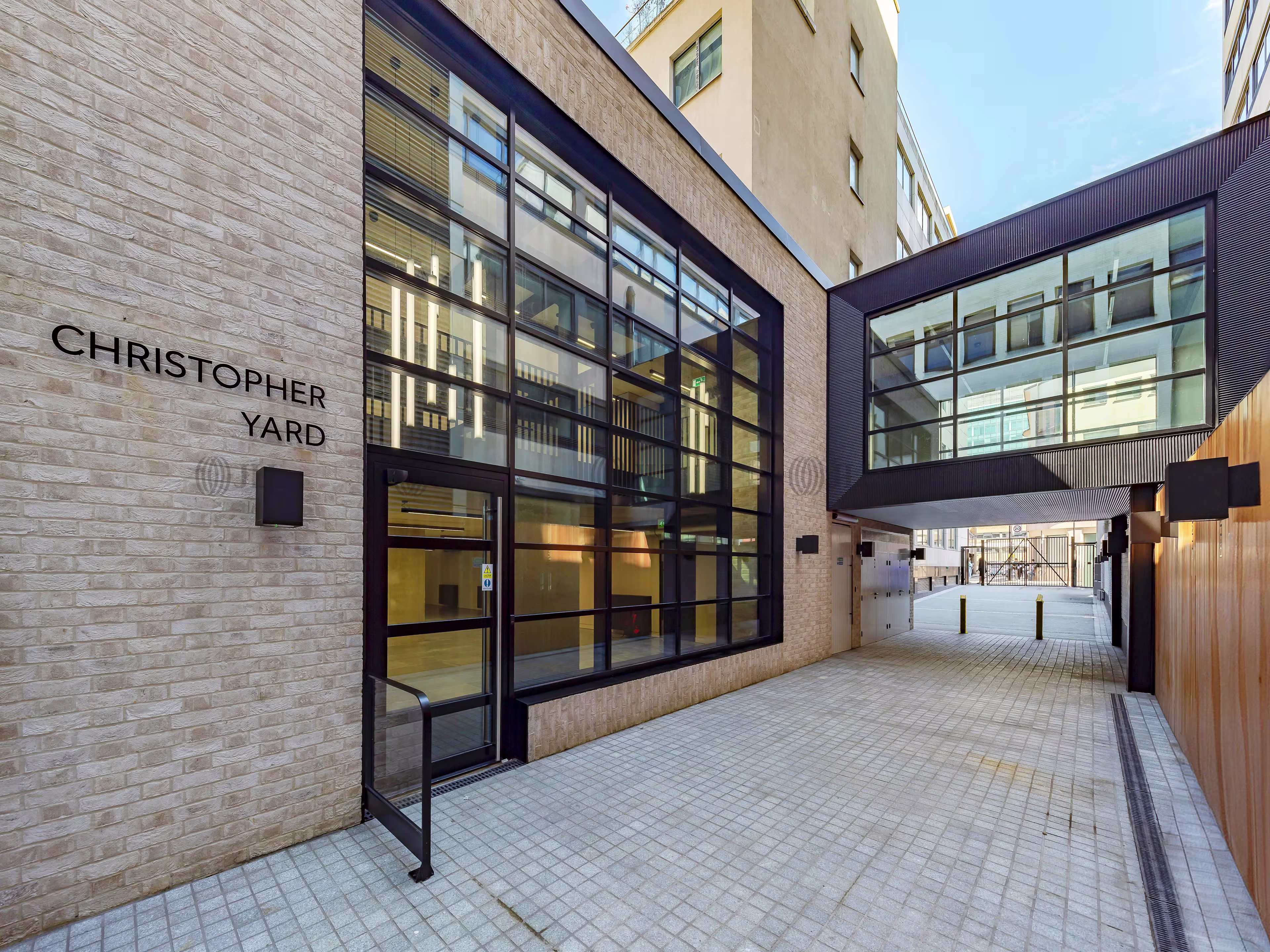 Christopher Yard, 67 Wilson Street