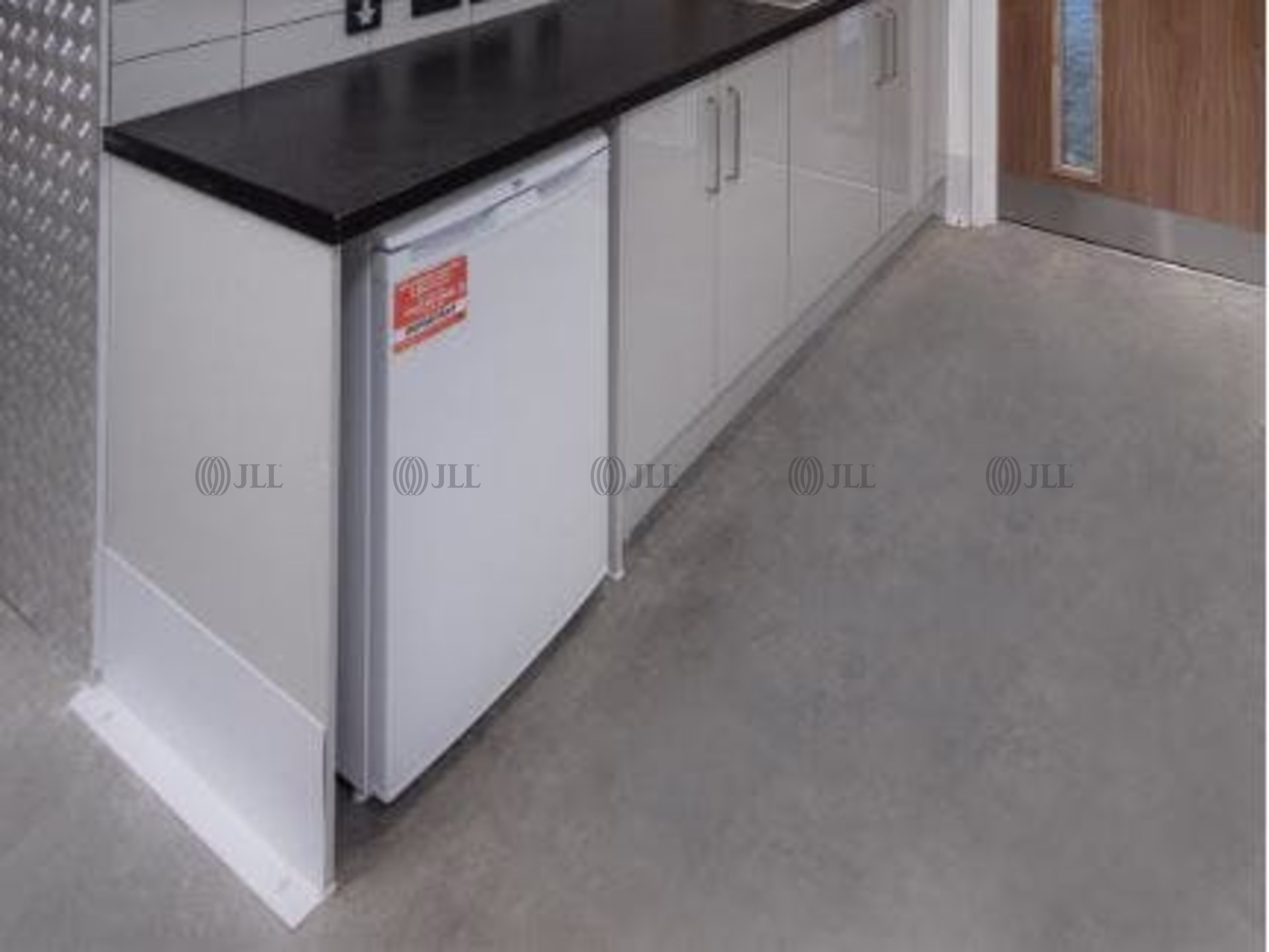 694 Stirling Road (Unit 6)