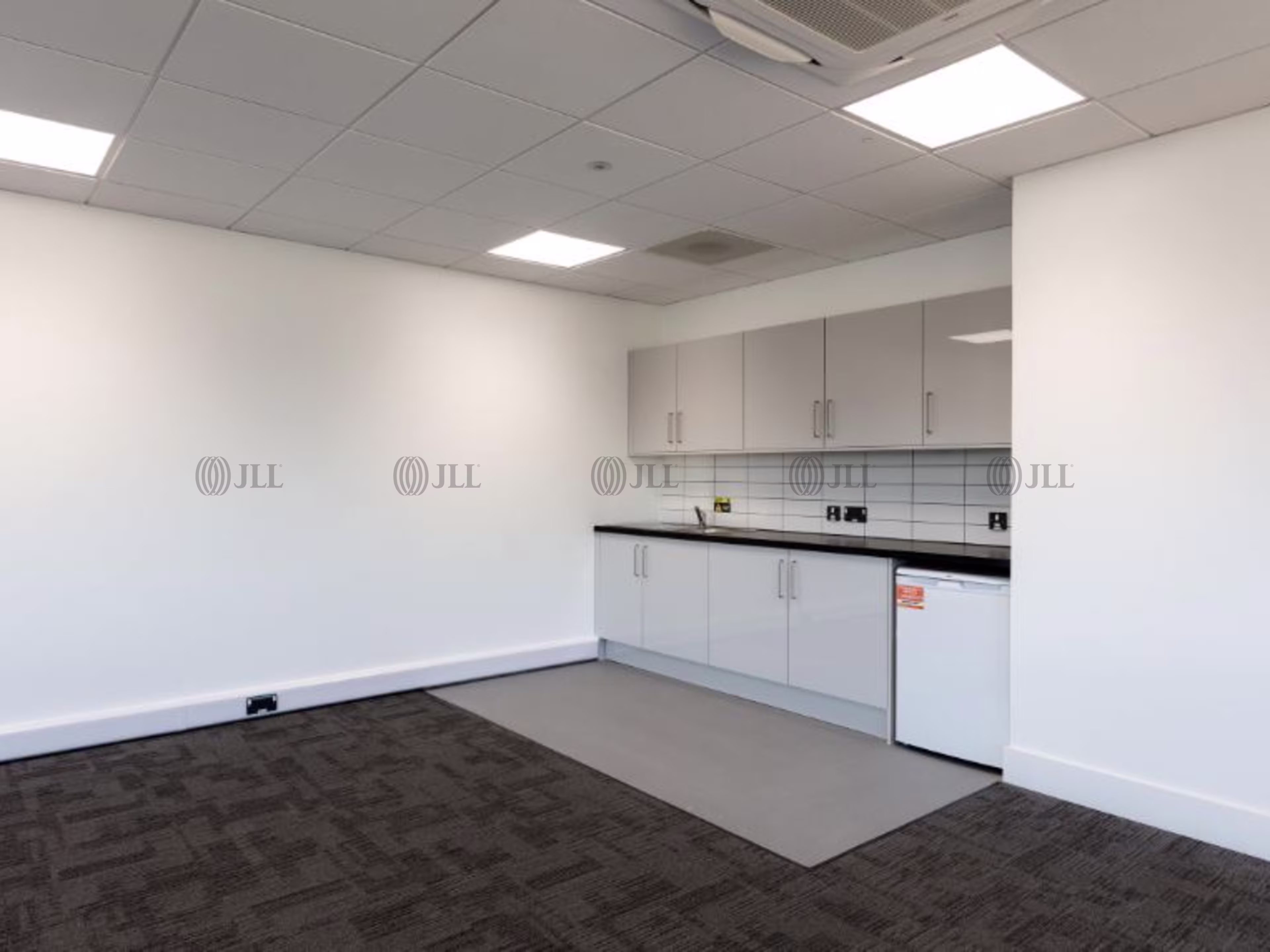 697 Stirling Road (Unit 3)