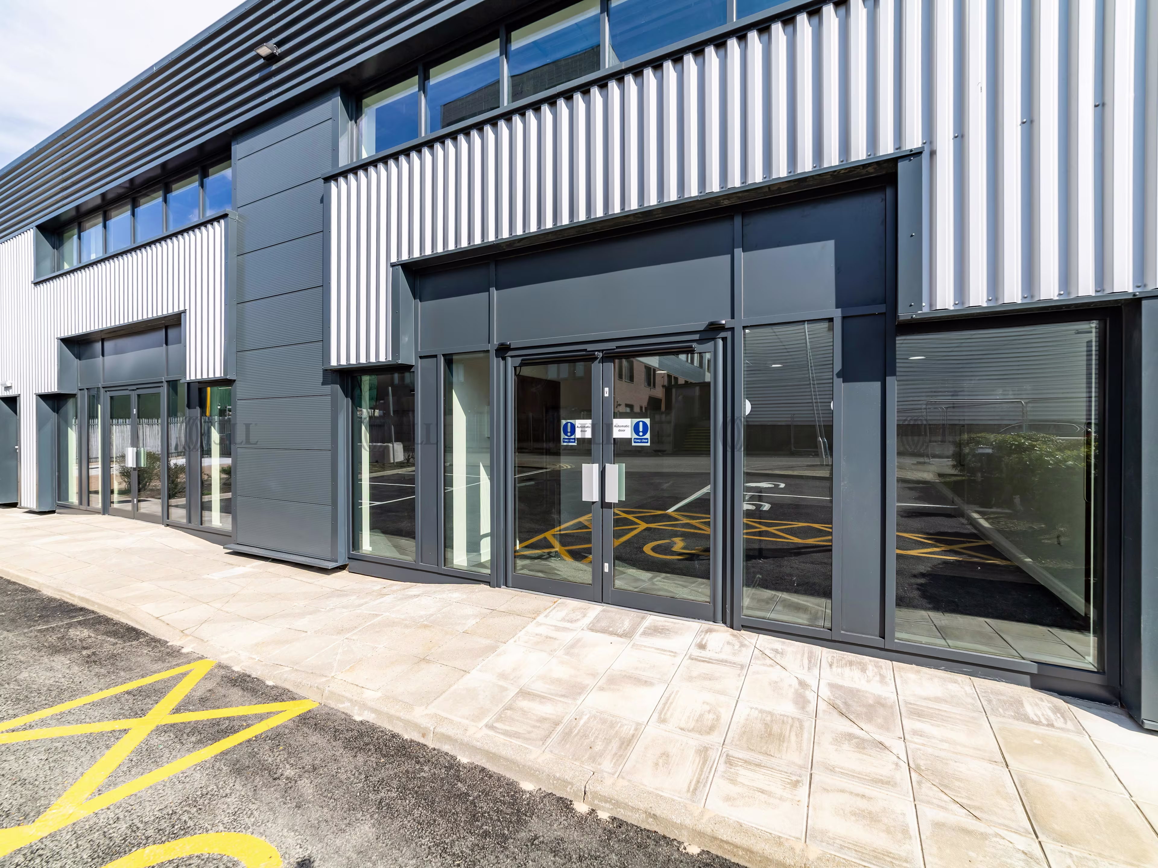 Units 2 & 3 Oxgate Centre