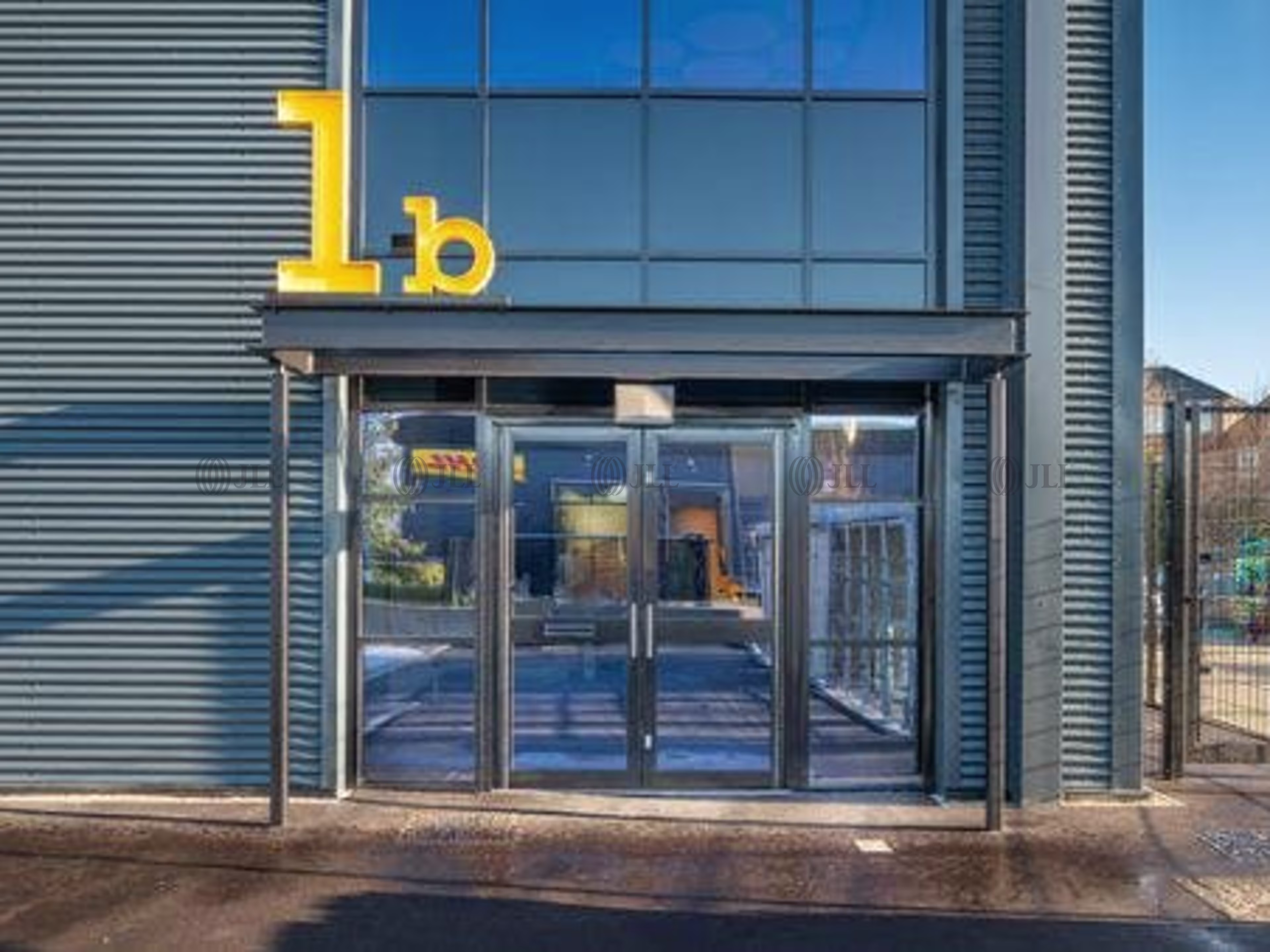 Unit 1B, Watchmoor Point